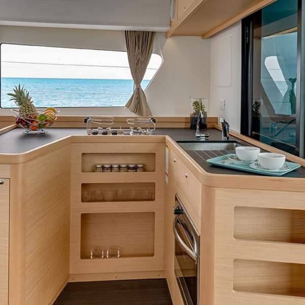 Dégustez de bons petits plats grecs préparés par votre hôtesse/cuisinière