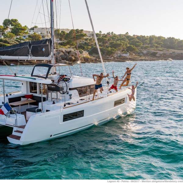 Envie de plonger dans la mer Méditerranée ?