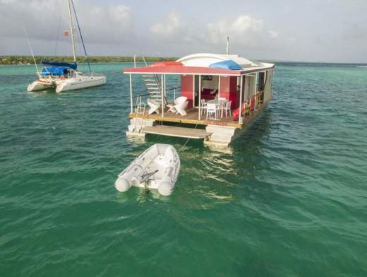 Séjour farniente en Aqua Lodge flottant