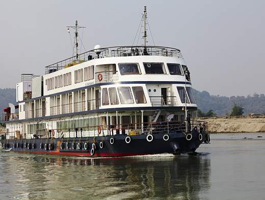 Croisière le long du fleuve Brahmapoutre