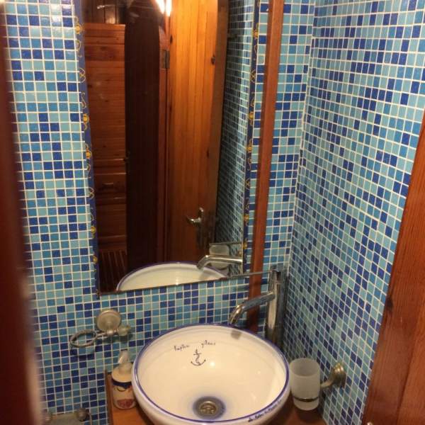 Une salle d'eau à la décoration raffinée