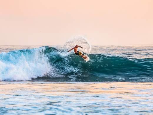 Croisière & Surf aux Maldives