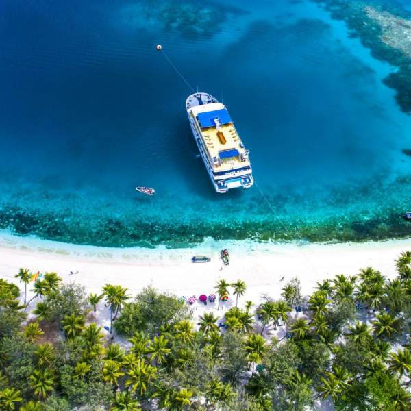 Une croisière conviviale dans un décor paradisiaque