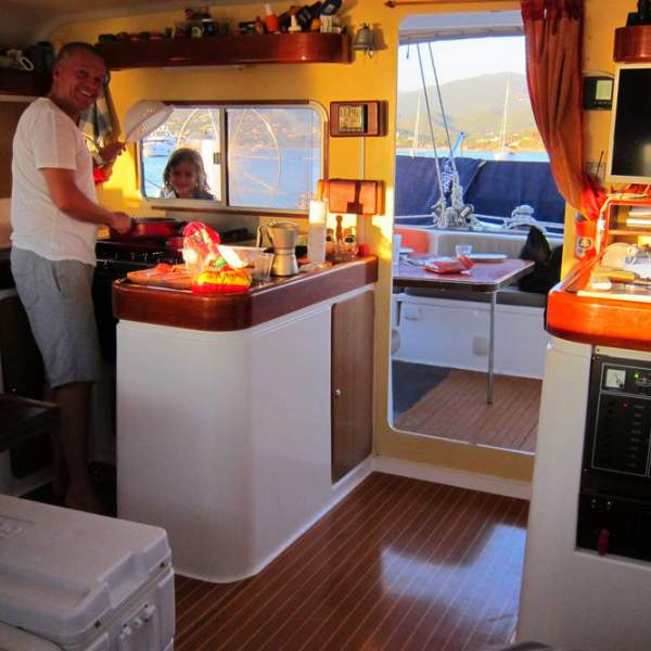 Une cuisine équipée