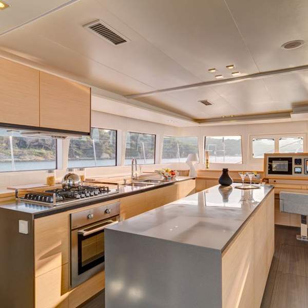 Dégustez les délicieux plats préparés par votre hôtesse/cuisinière