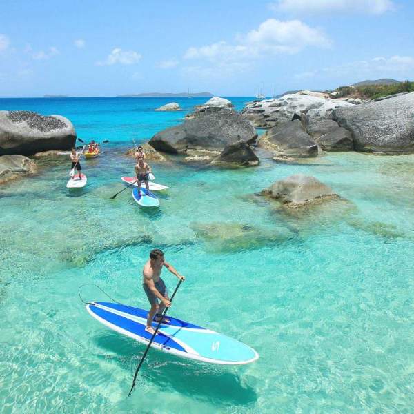 Un peu de paddle dans les eaux turquoise ?