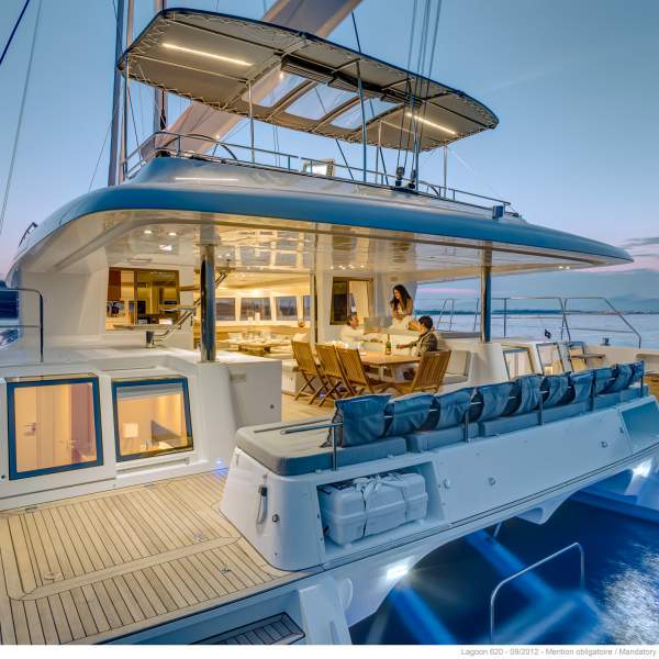 Flybridge ou carré.. À vous de choisir