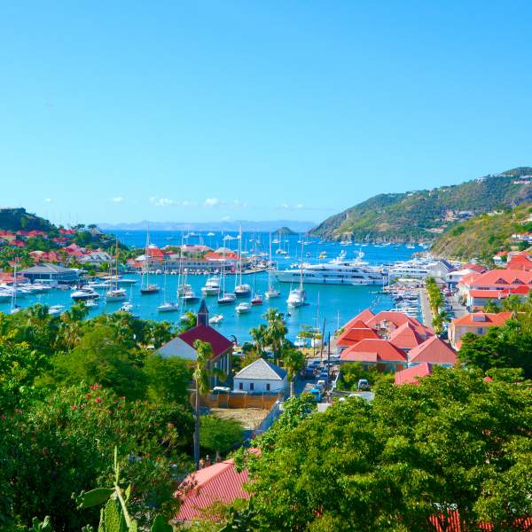Visitez Saint-Barth, la plus petite île des Antilles