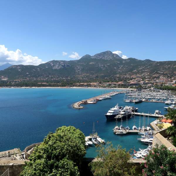 Visitez Calvi et sa citadelle