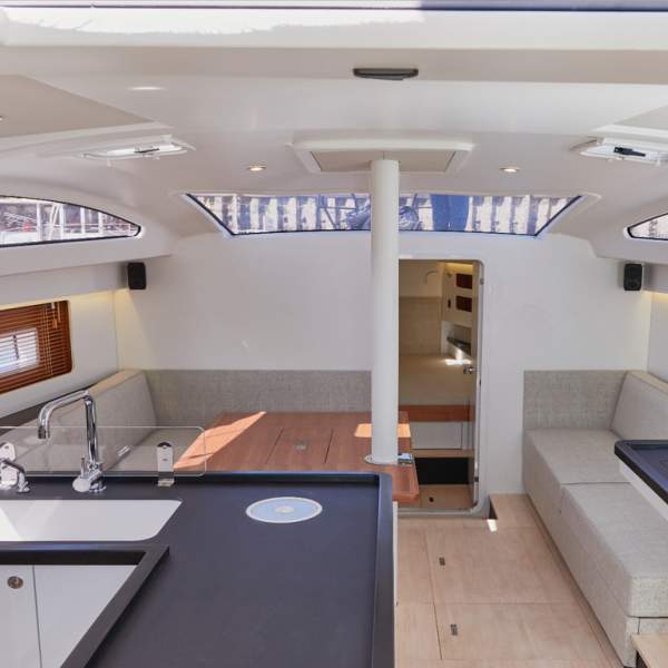 Un bateau qui conjugue parfaitement confort et performances en mer