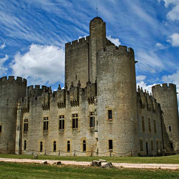 Explorez le château de Roquetaillade
