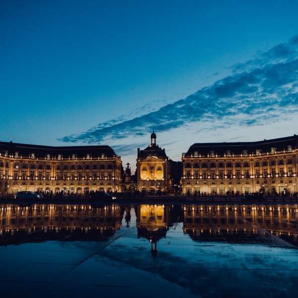 Découvrez Bordeaux de nuit