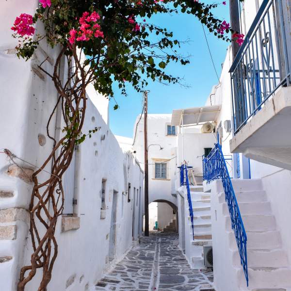 Déambulez dans les ruelles grecques