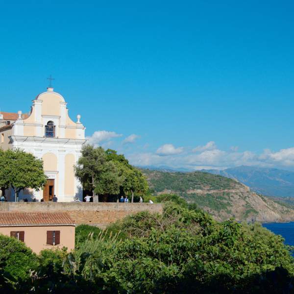 Cargèse, son église et sa vue sur la mer