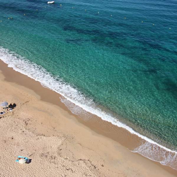 Sur une plage d'Ajaccio