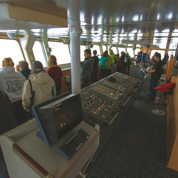 Observation dans la salle des commandes