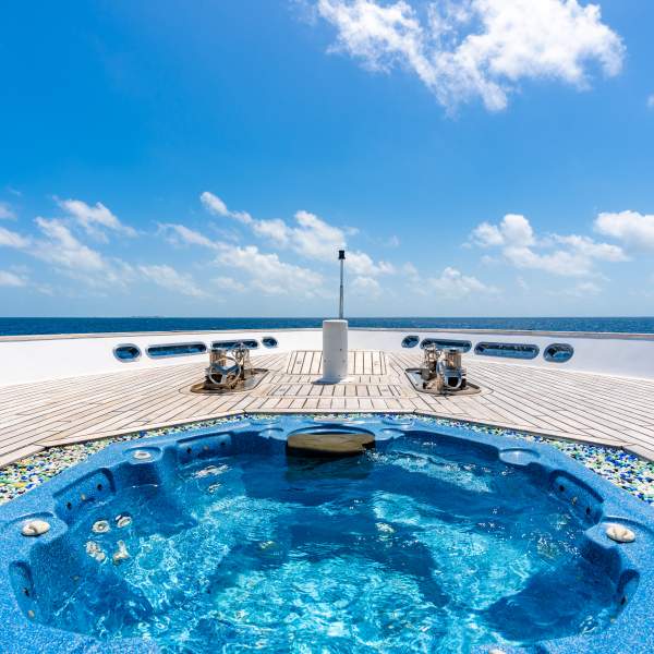 Un petit jaccuzi pour se détendre ?