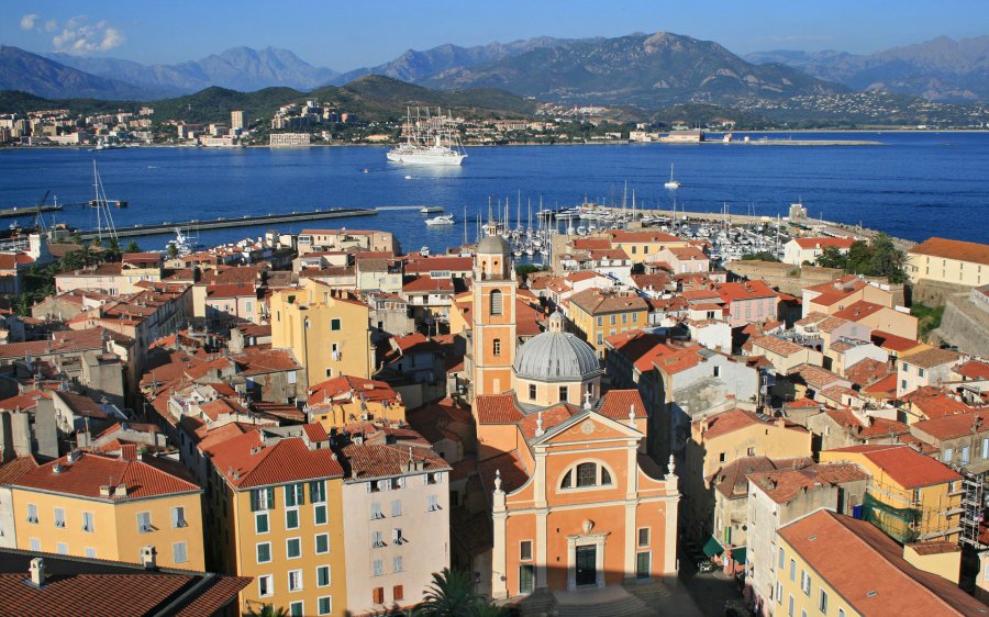 Jour 7: Cargese - Ajaccio 20 NM