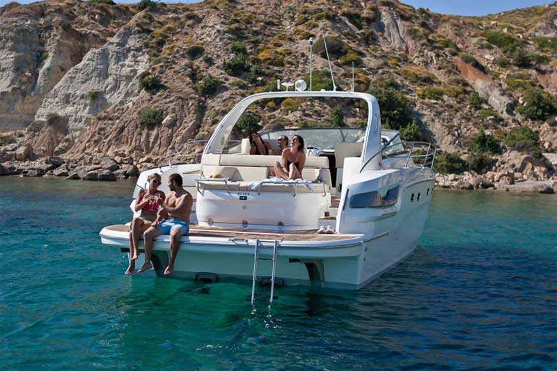 louer-un-bateau-en-moyenne-saison